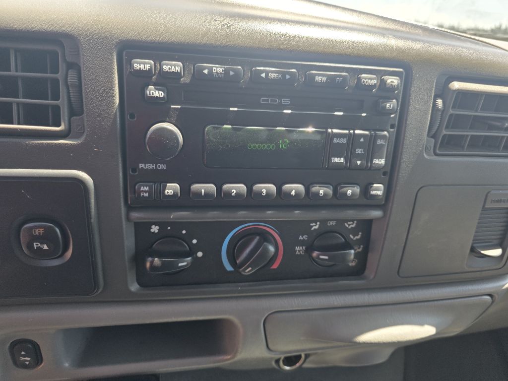 Photo 10 of this FORD F250