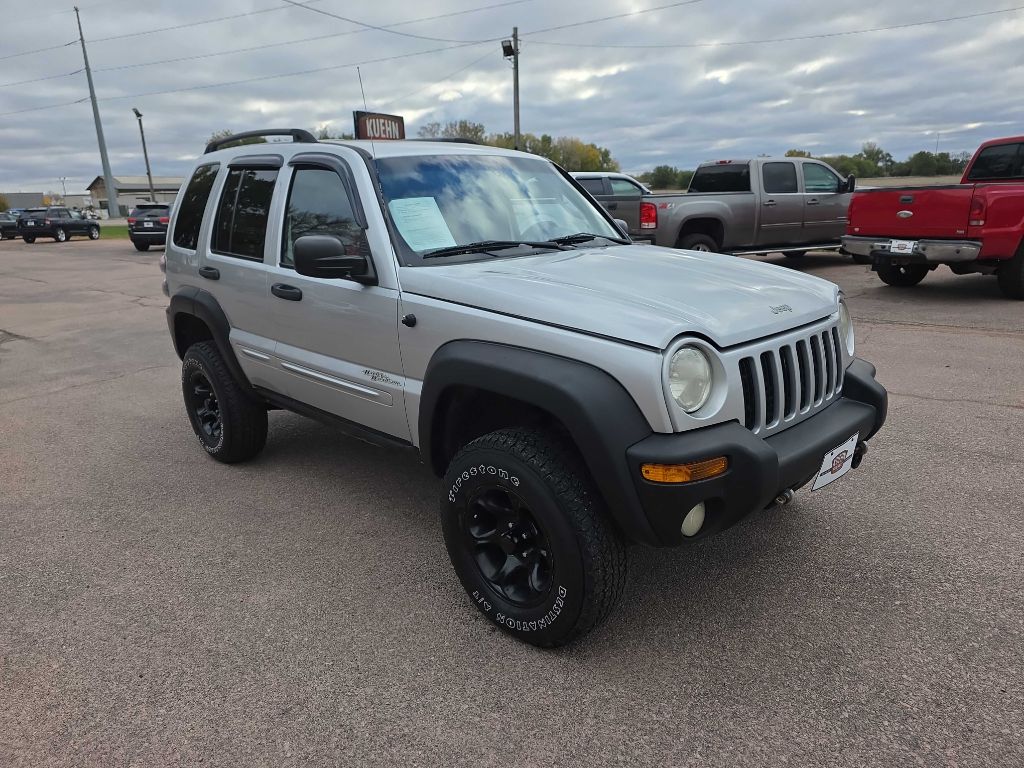 Photo 6 of this JEEP LIBERTY