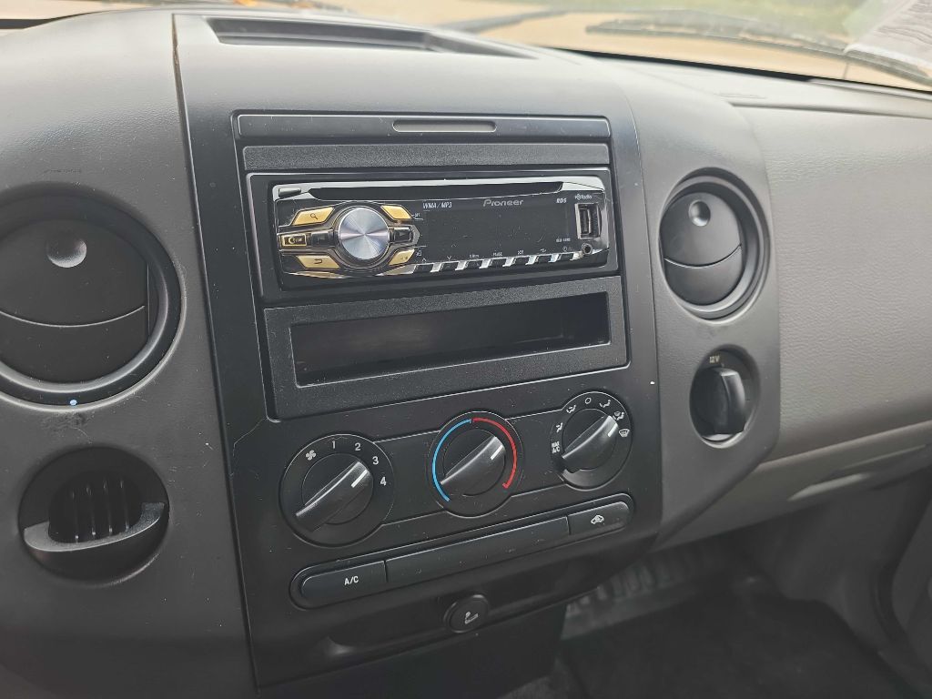 Photo 7 of this FORD F150