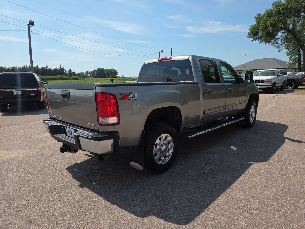 Photo 4 of this GMC SIERRA