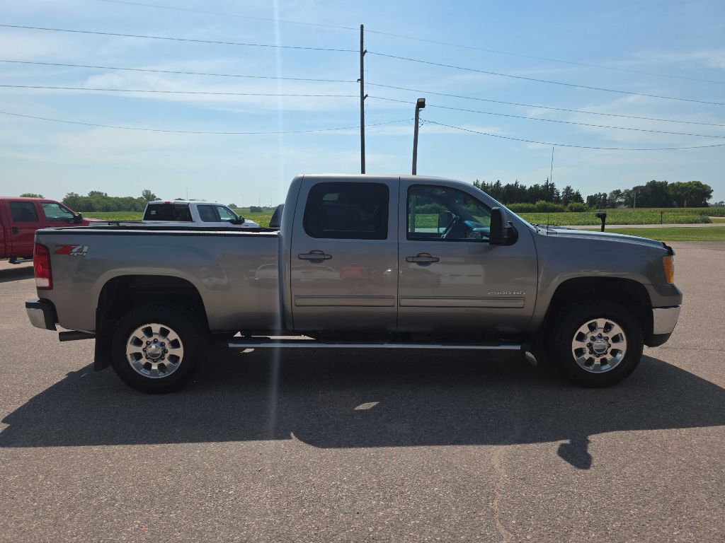 Photo 5 of this GMC SIERRA