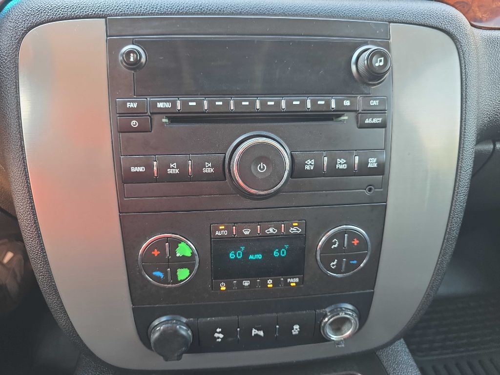 Photo 12 of this GMC SIERRA