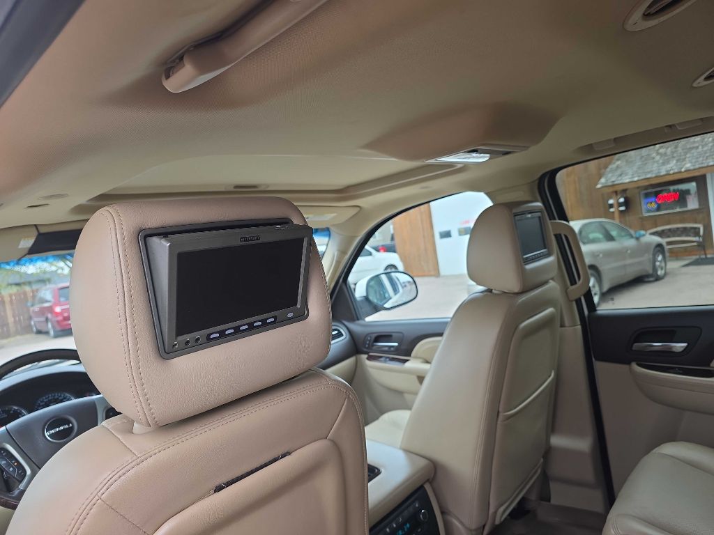 Photo 7 of this GMC YUKON