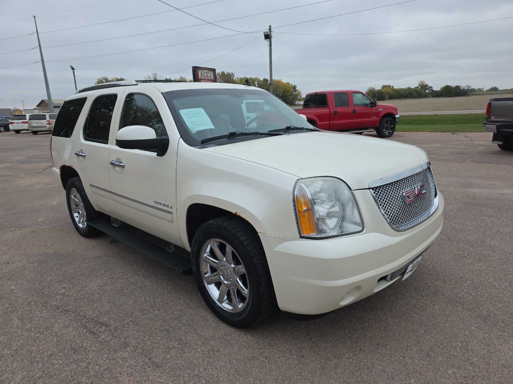 Photo 6 of this GMC YUKON