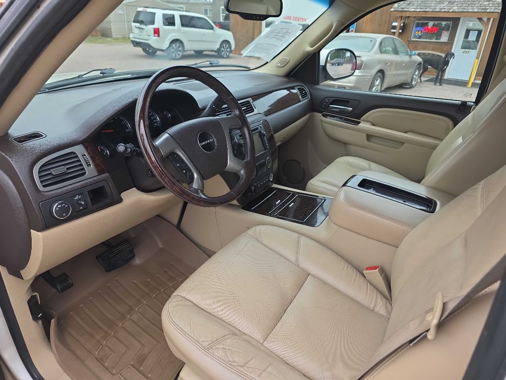 Photo 11 of this GMC YUKON