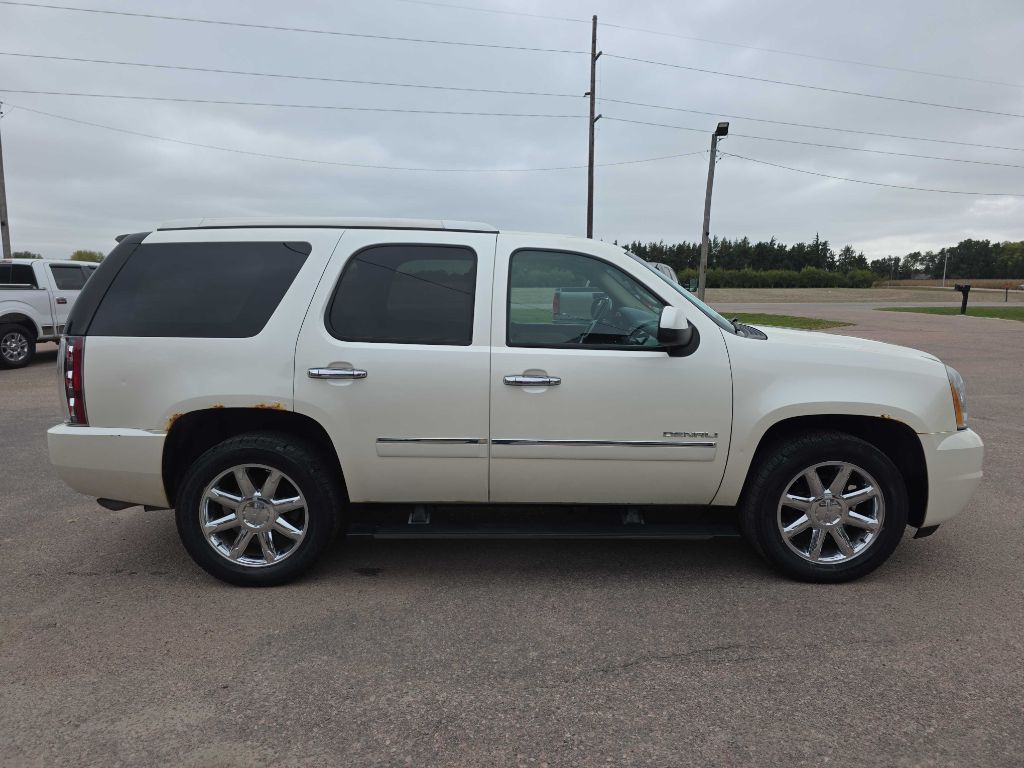 Photo 5 of this GMC YUKON