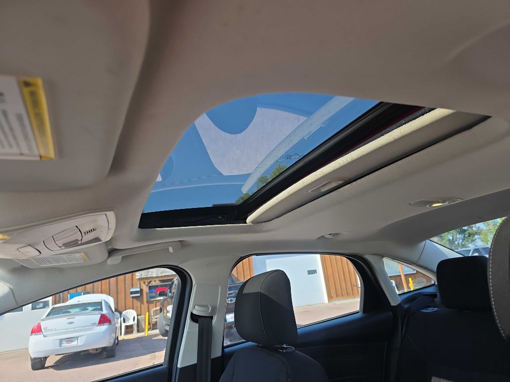 Photo 10 of this FORD FOCUS