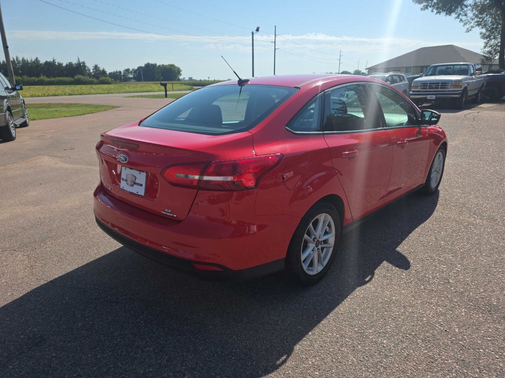 Photo 3 of this FORD FOCUS