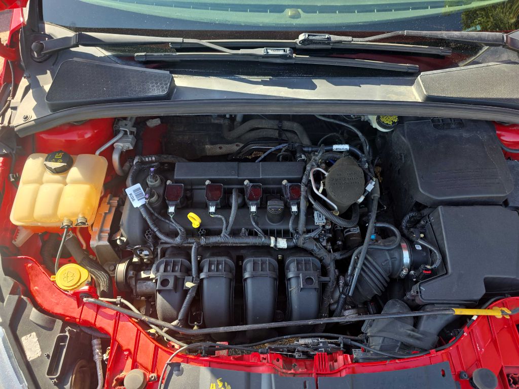 Photo 15 of this FORD FOCUS