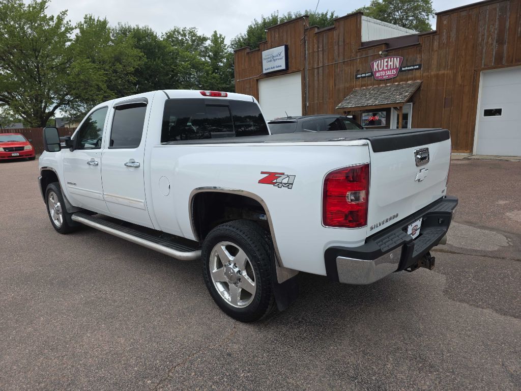 Photo 5 of this CHEVROLET SILVERADO 2500