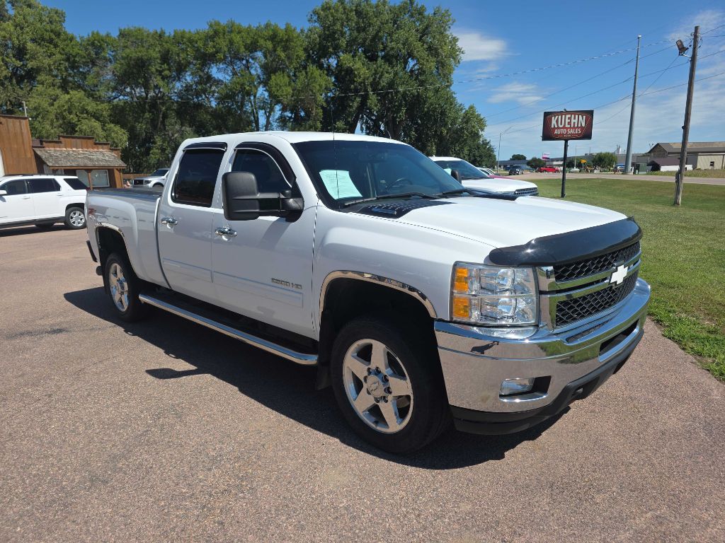 Photo 2 of this CHEVROLET SILVERADO 2500