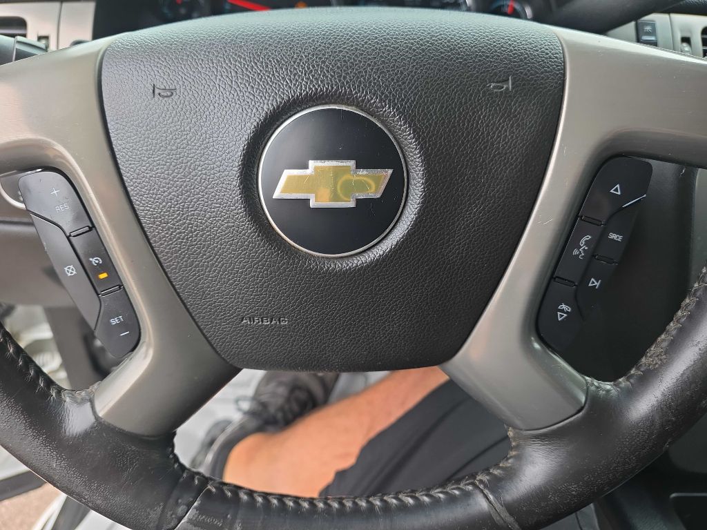 Photo 14 of this CHEVROLET SILVERADO 2500