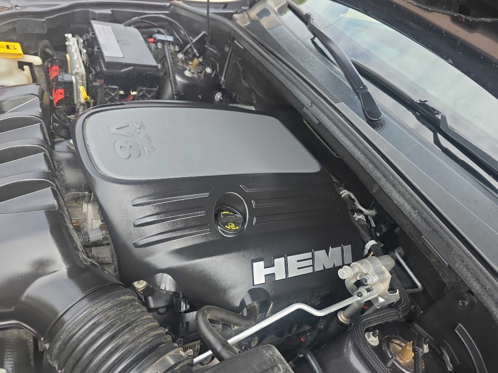 Photo 21 of this JEEP GRAND CHEROKEE