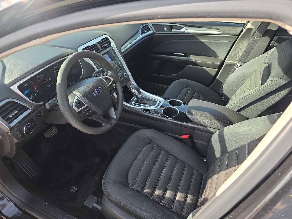 Photo 8 of this FORD FUSION