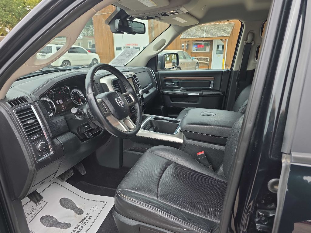 Photo 36 of this RAM 1500