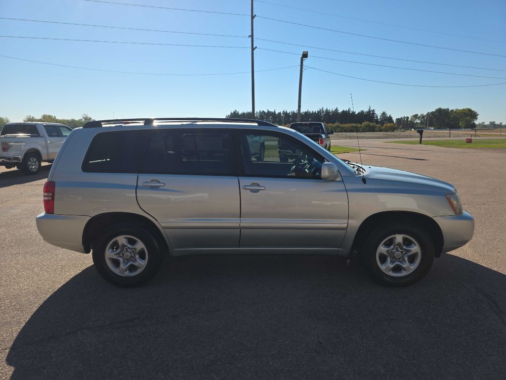 Photo 5 of this TOYOTA HIGHLANDER