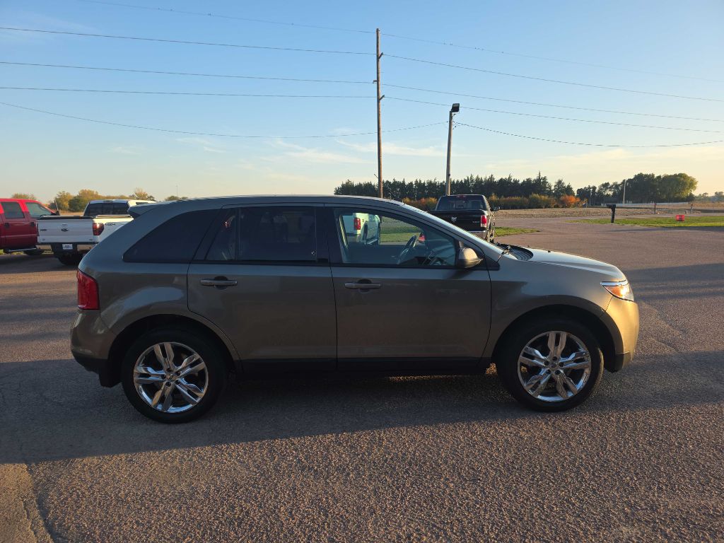 Photo 3 of this FORD EDGE
