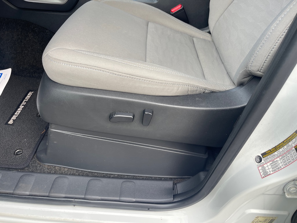 Photo 10 of this NISSAN FRONTIER