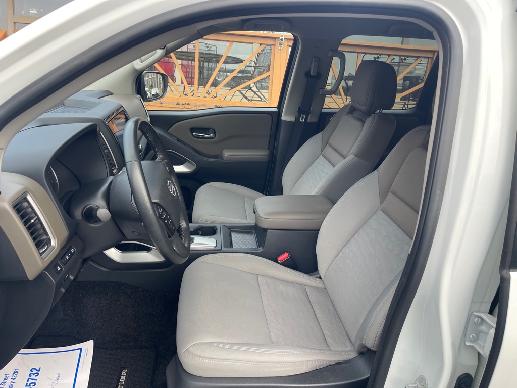 Photo 12 of this NISSAN FRONTIER