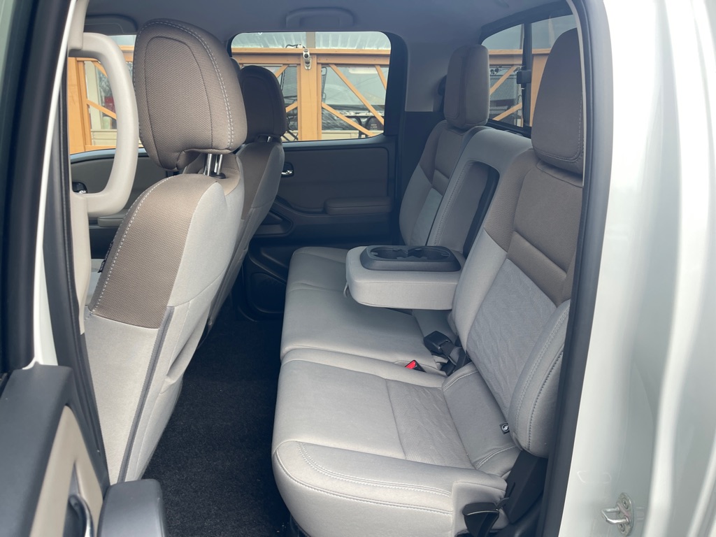 Photo 16 of this NISSAN FRONTIER