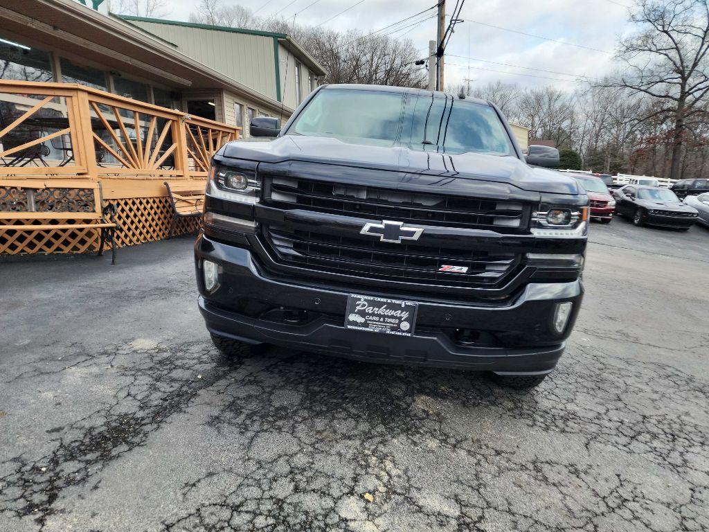 Photo 2 of this CHEVROLET SILVERADO 1500