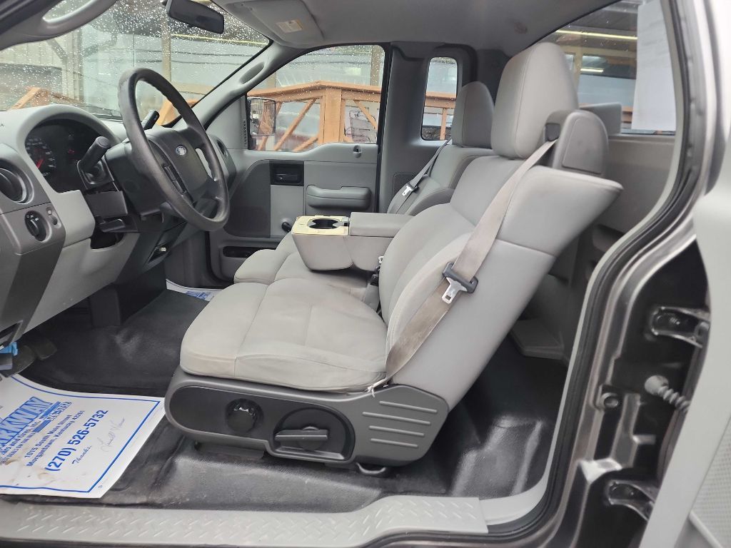 Photo 3 of this FORD F-150