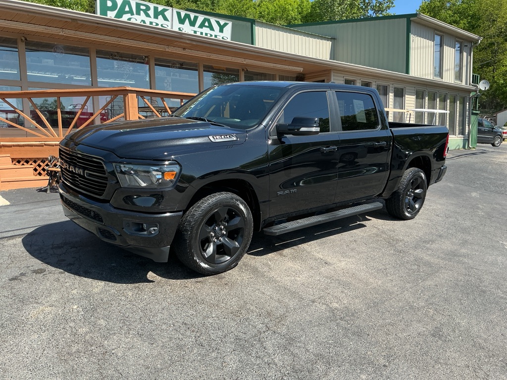 Photo 2 of this RAM 1500