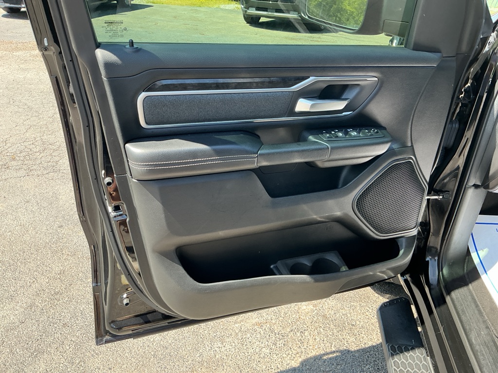 Photo 9 of this RAM 1500
