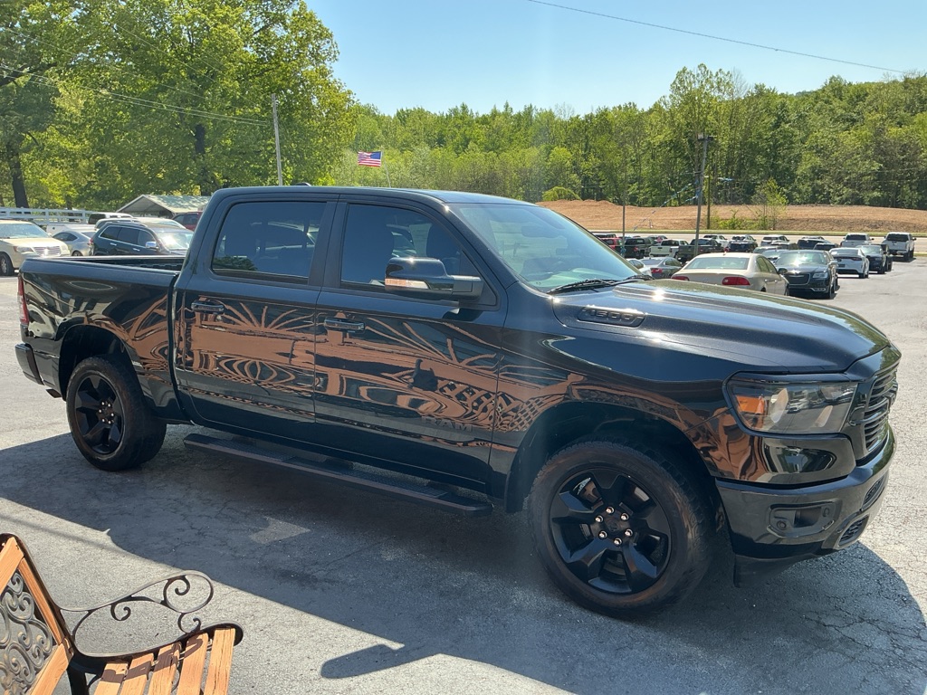 Photo 5 of this RAM 1500
