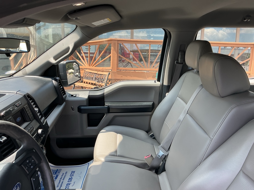 Photo 10 of this FORD F-150