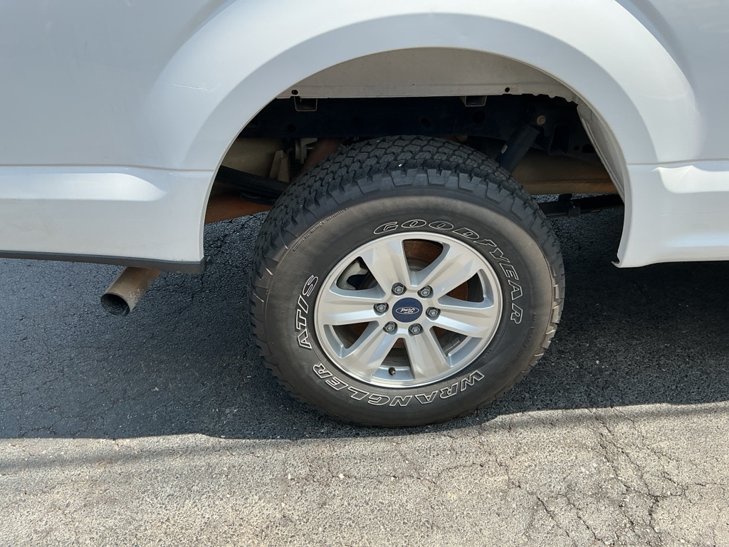 Photo 15 of this FORD F-150
