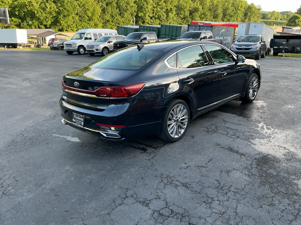 Photo 6 of this KIA CADENZA