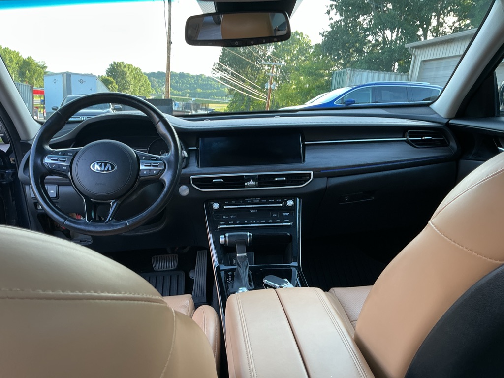 Photo 12 of this KIA CADENZA