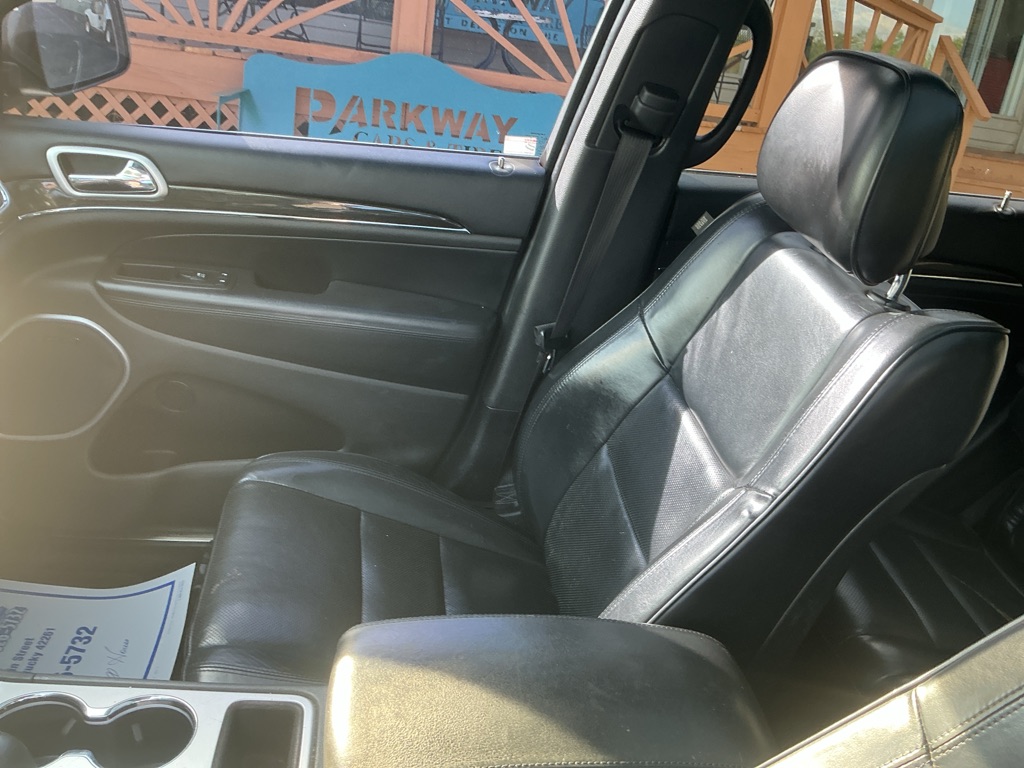 Photo 10 of this JEEP GRAND CHEROKEE