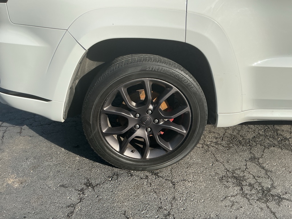 Photo 14 of this JEEP GRAND CHEROKEE