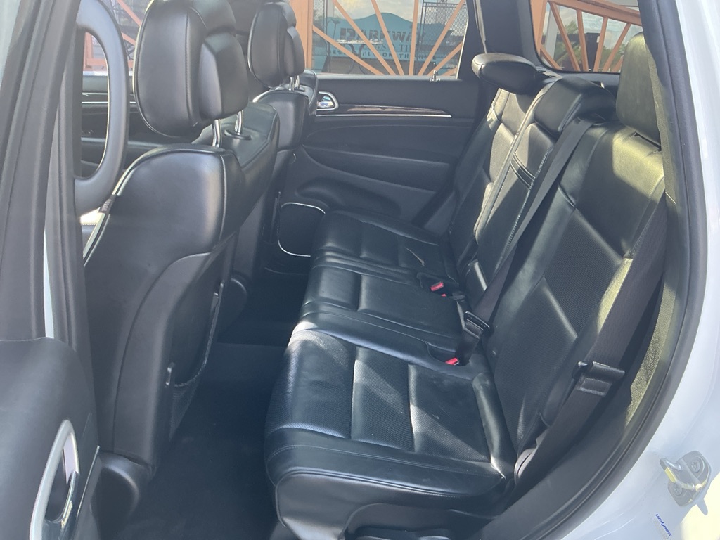 Photo 13 of this JEEP GRAND CHEROKEE