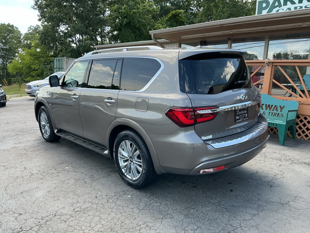 Photo 8 of this INFINITI QX80
