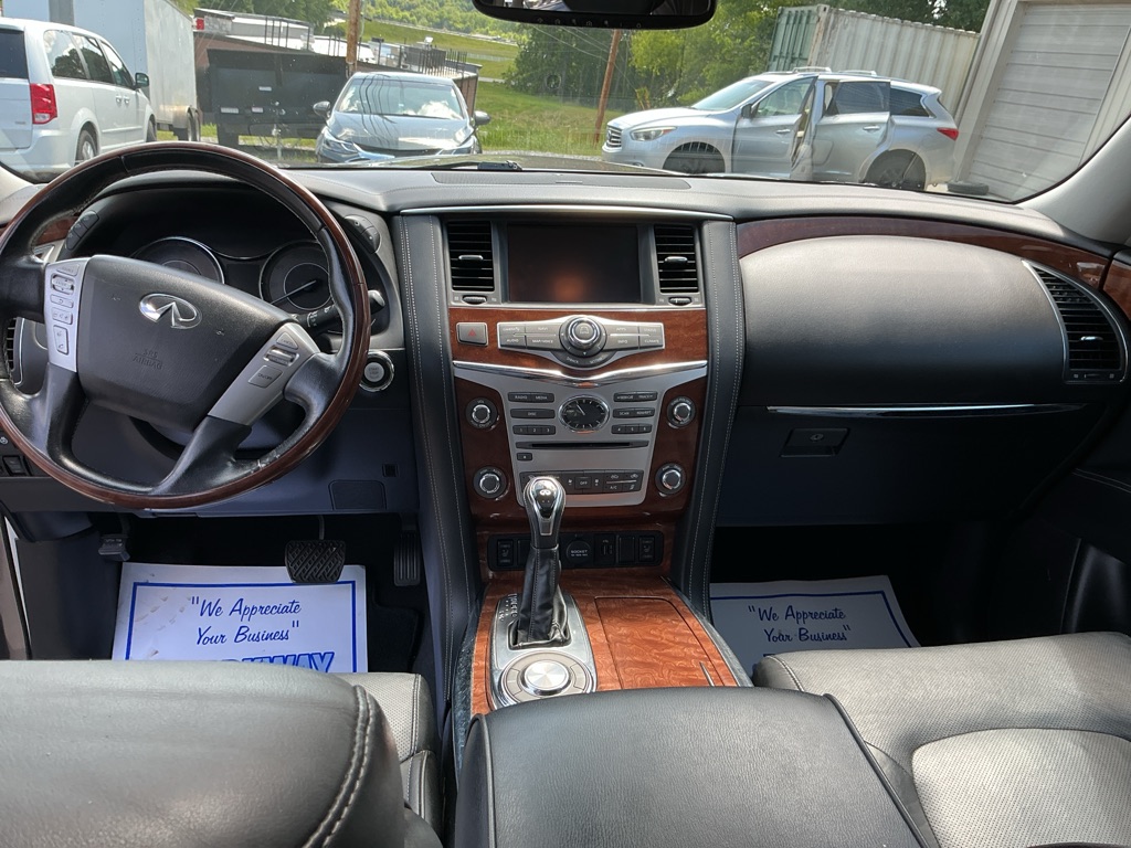 Photo 12 of this INFINITI QX80