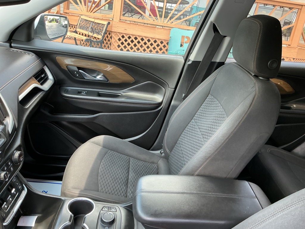 Photo 10 of this GMC TERRAIN