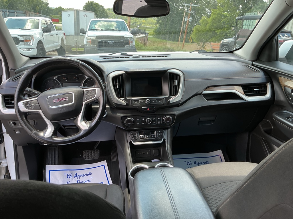 Photo 12 of this GMC TERRAIN