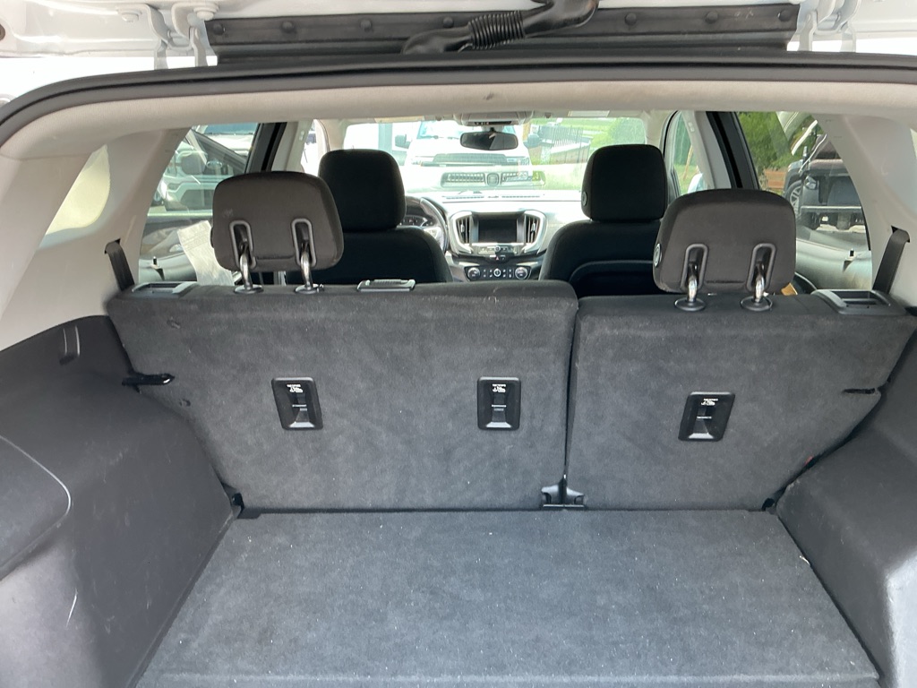 Photo 15 of this GMC TERRAIN