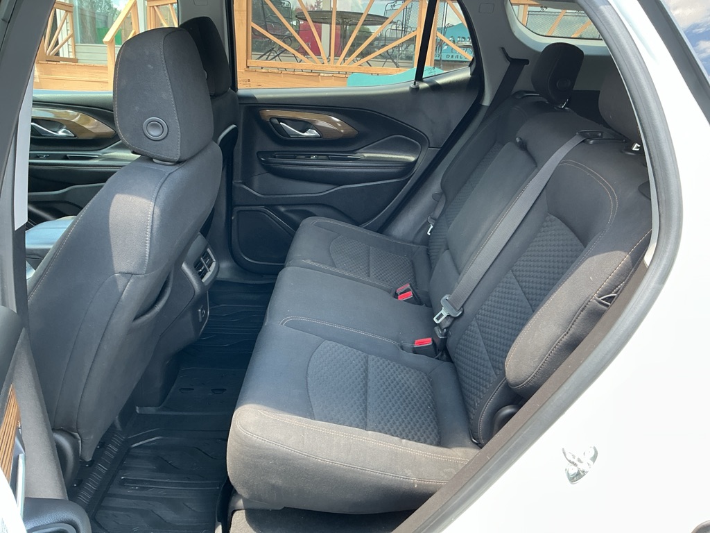 Photo 14 of this GMC TERRAIN