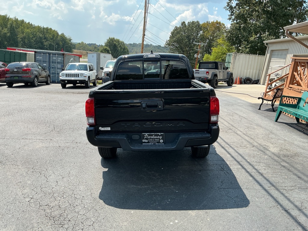 Photo 7 of this TOYOTA TACOMA