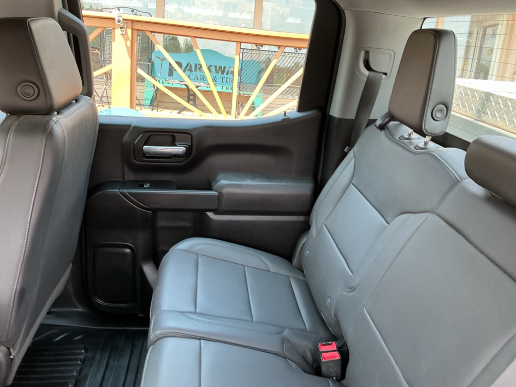 Photo 14 of this CHEVROLET SILVERADO 1500