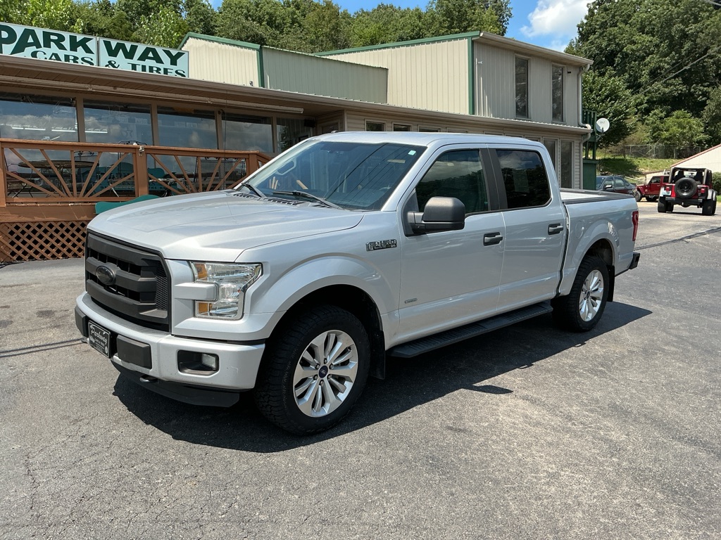 Photo 2 of this FORD F-150