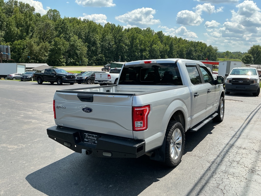 Photo 6 of this FORD F-150