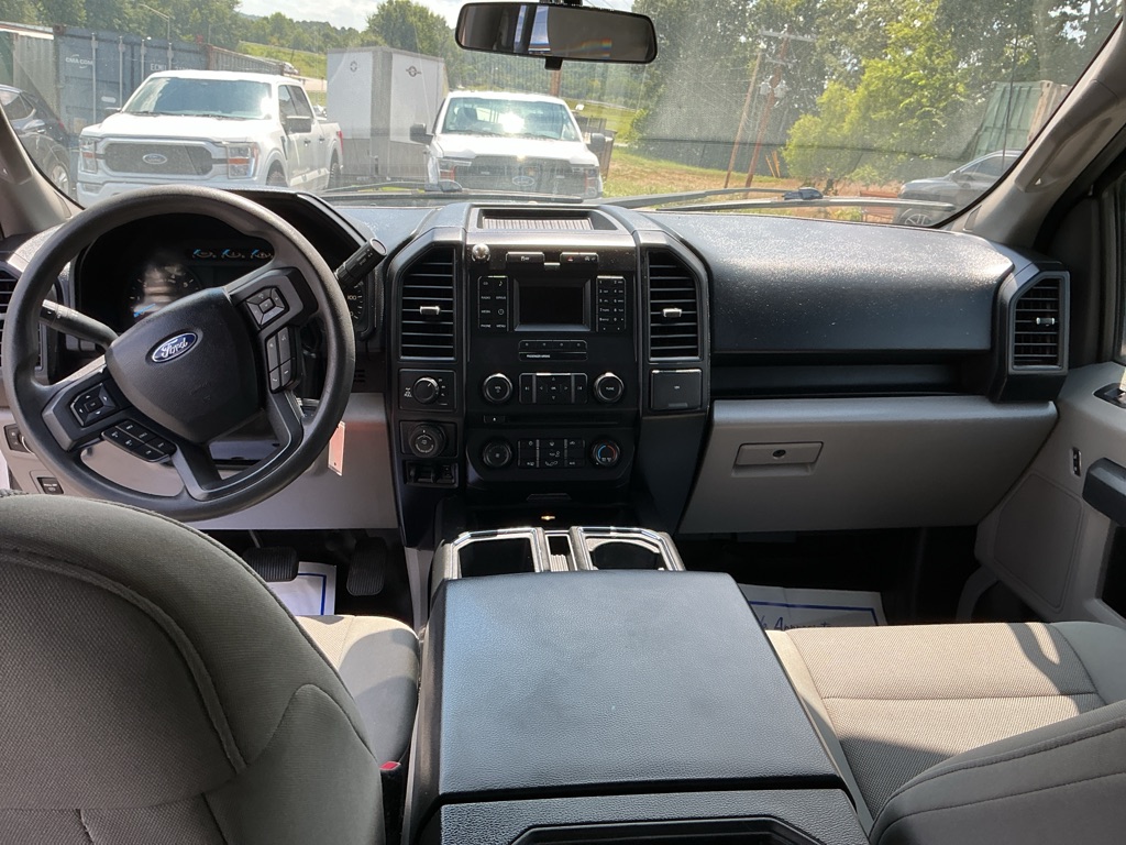 Photo 12 of this FORD F-150