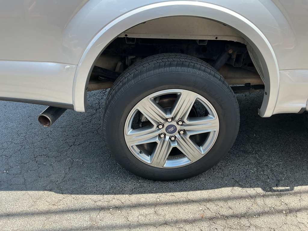Photo 15 of this FORD F-150