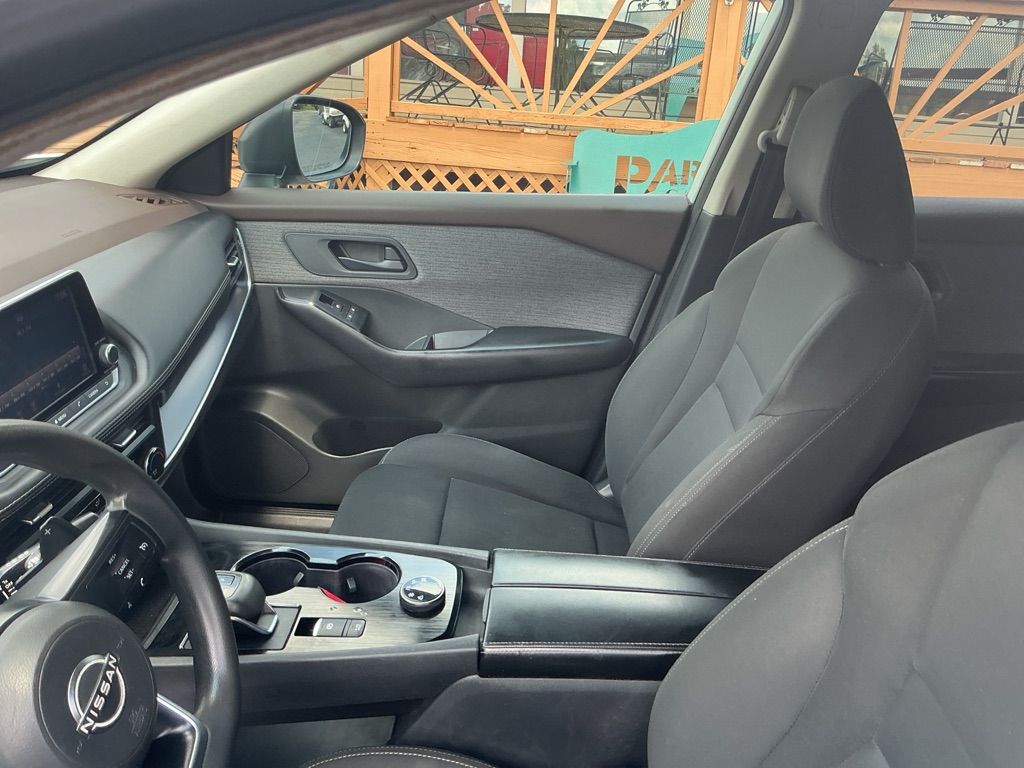 Photo 10 of this NISSAN ROGUE