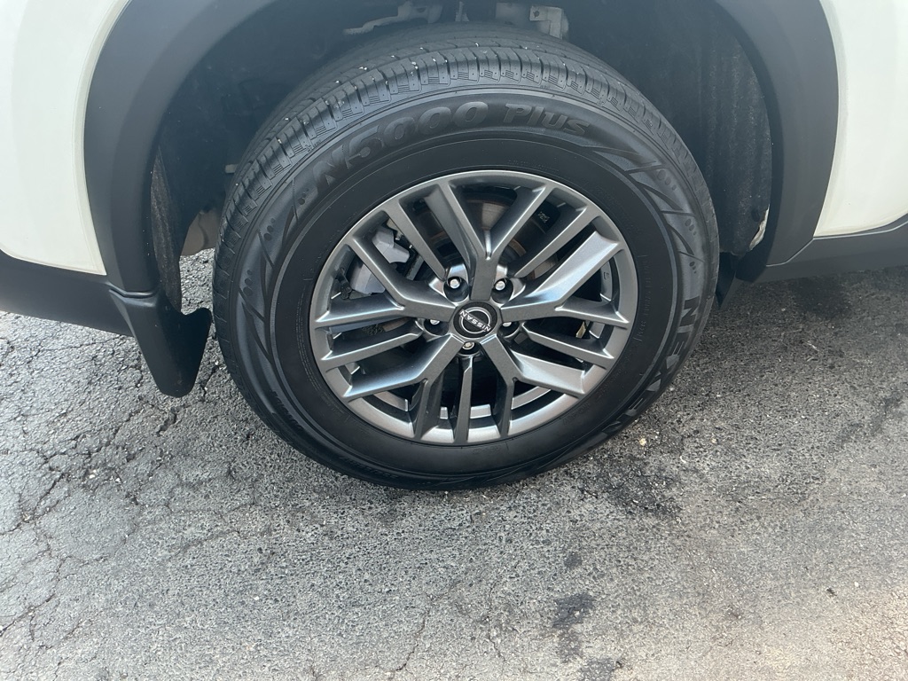 Photo 16 of this NISSAN ROGUE